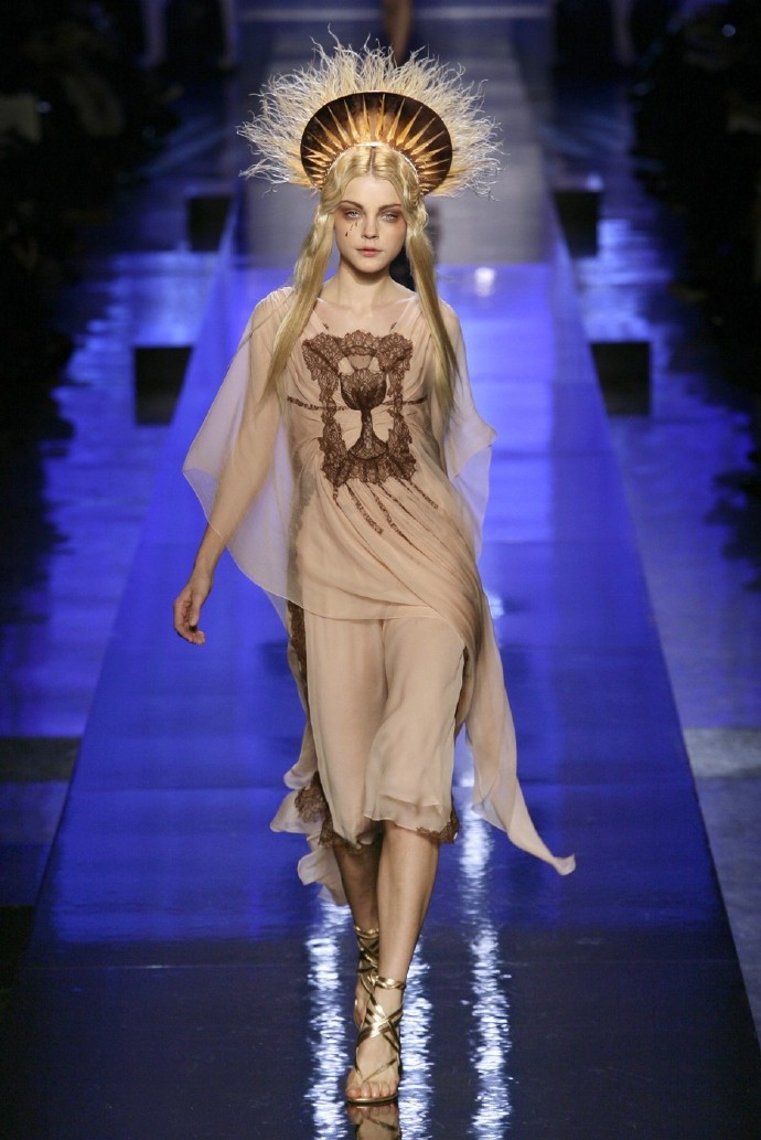 jean paul gaultier spring 2007 | 这一场很适合今年 met gala 的