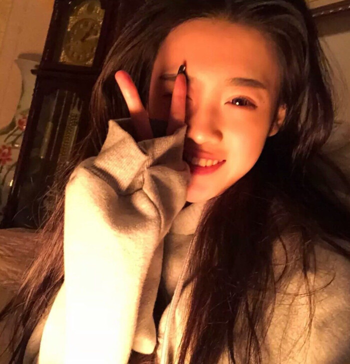 我可不需要什么志同道合的朋友只是想身边少一点嚼舌根的小人