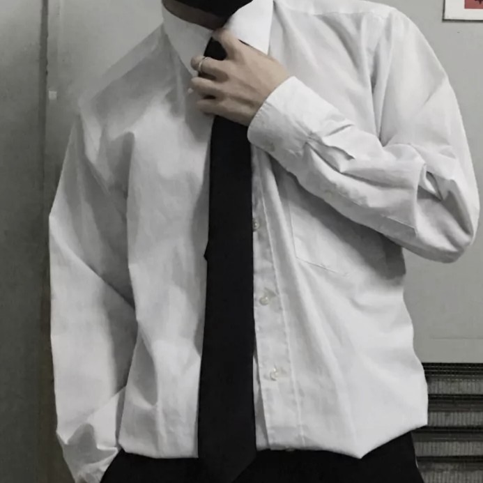 男生头像 男头呃 我有件一模一样的