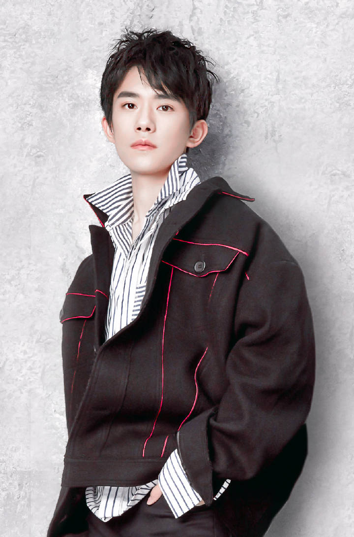 易烊千玺#tfboys 自然堂护肤代言人 高清 帅气