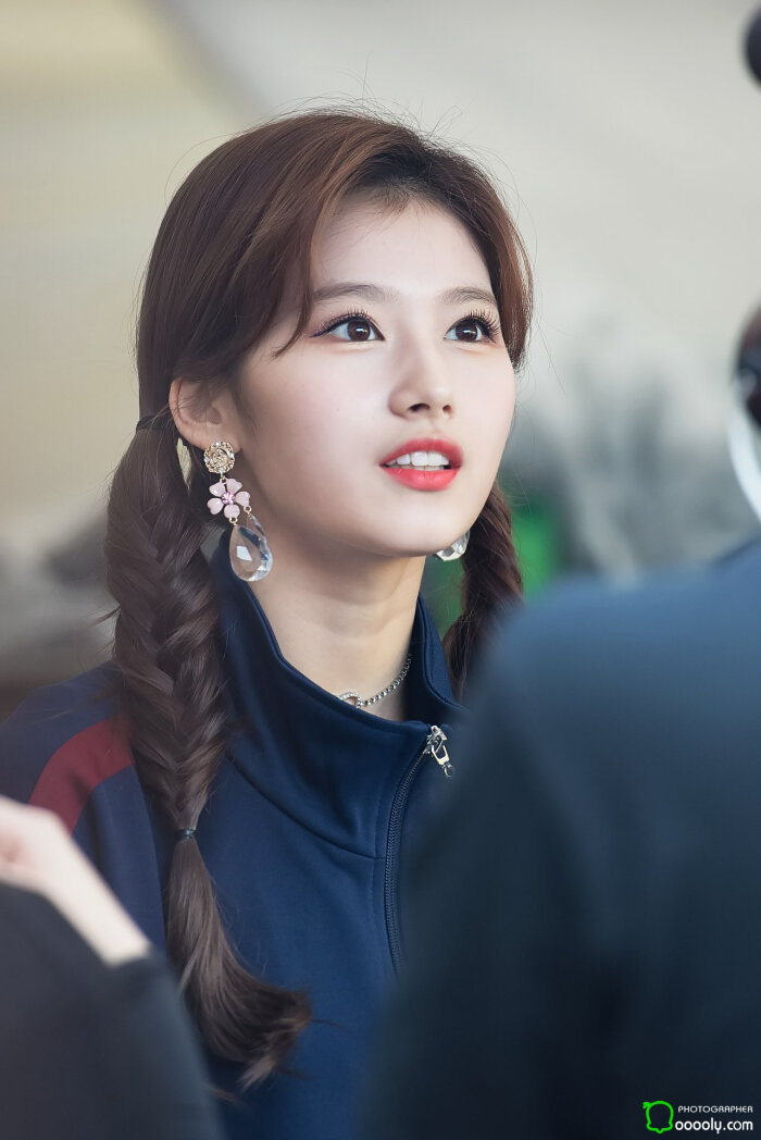 twice凑崎纱夏sana