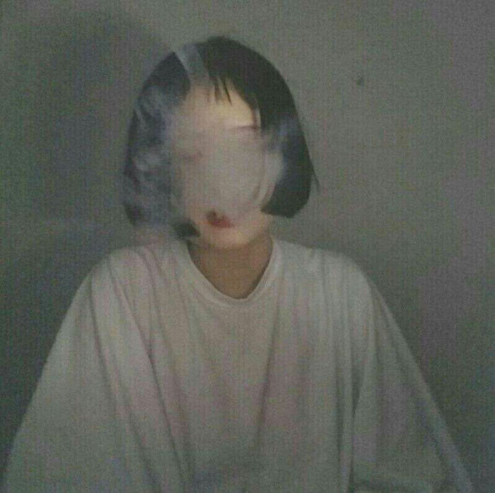 个性头像 女丧 烟雾弥漫