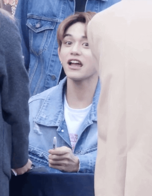 黄旭熙 lucas 「1999.01.25」
