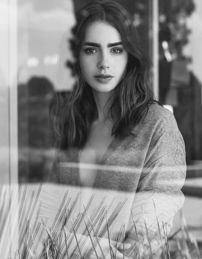 lily collins