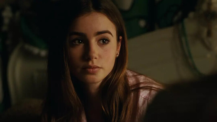 弱点lilycollins