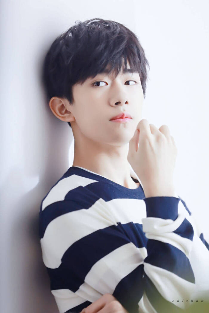 易烊千玺#tfboys 天猫理想生活代言人 高清 帅气