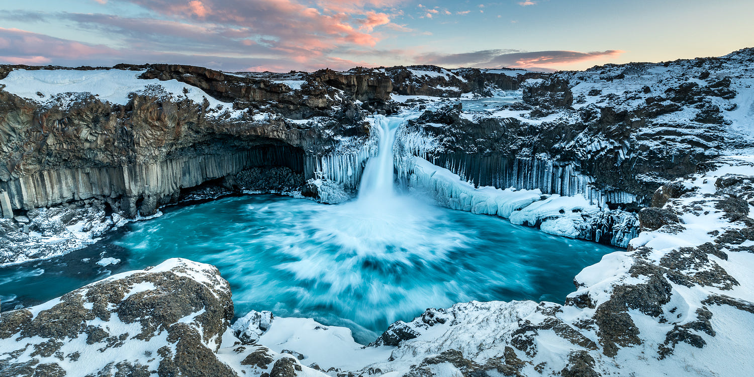 冰岛的奥尔弗斯瀑布
