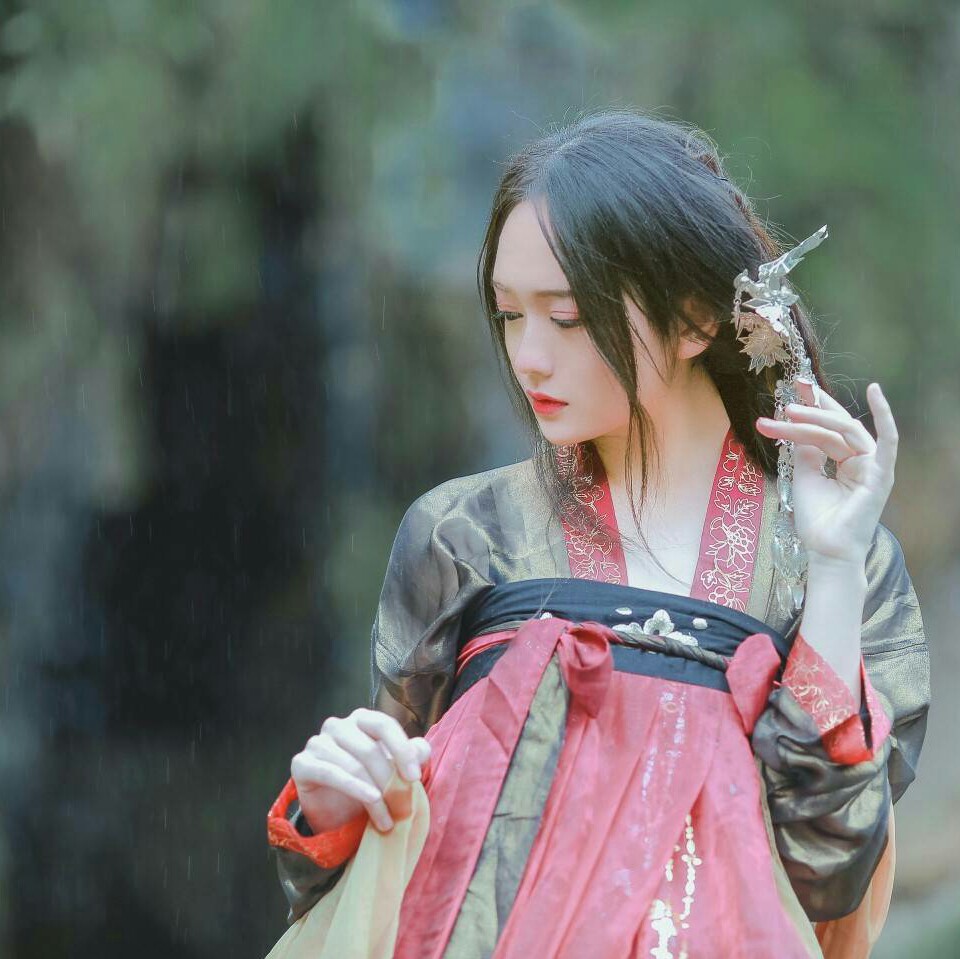 古风真人 壁纸 女生头像 女头 小清新 虐心 唯美 高清 意境 古风 古风