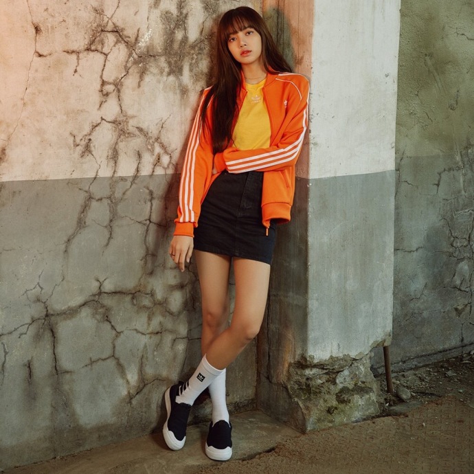 180518 adidas更新 blackpink x adidas lisa