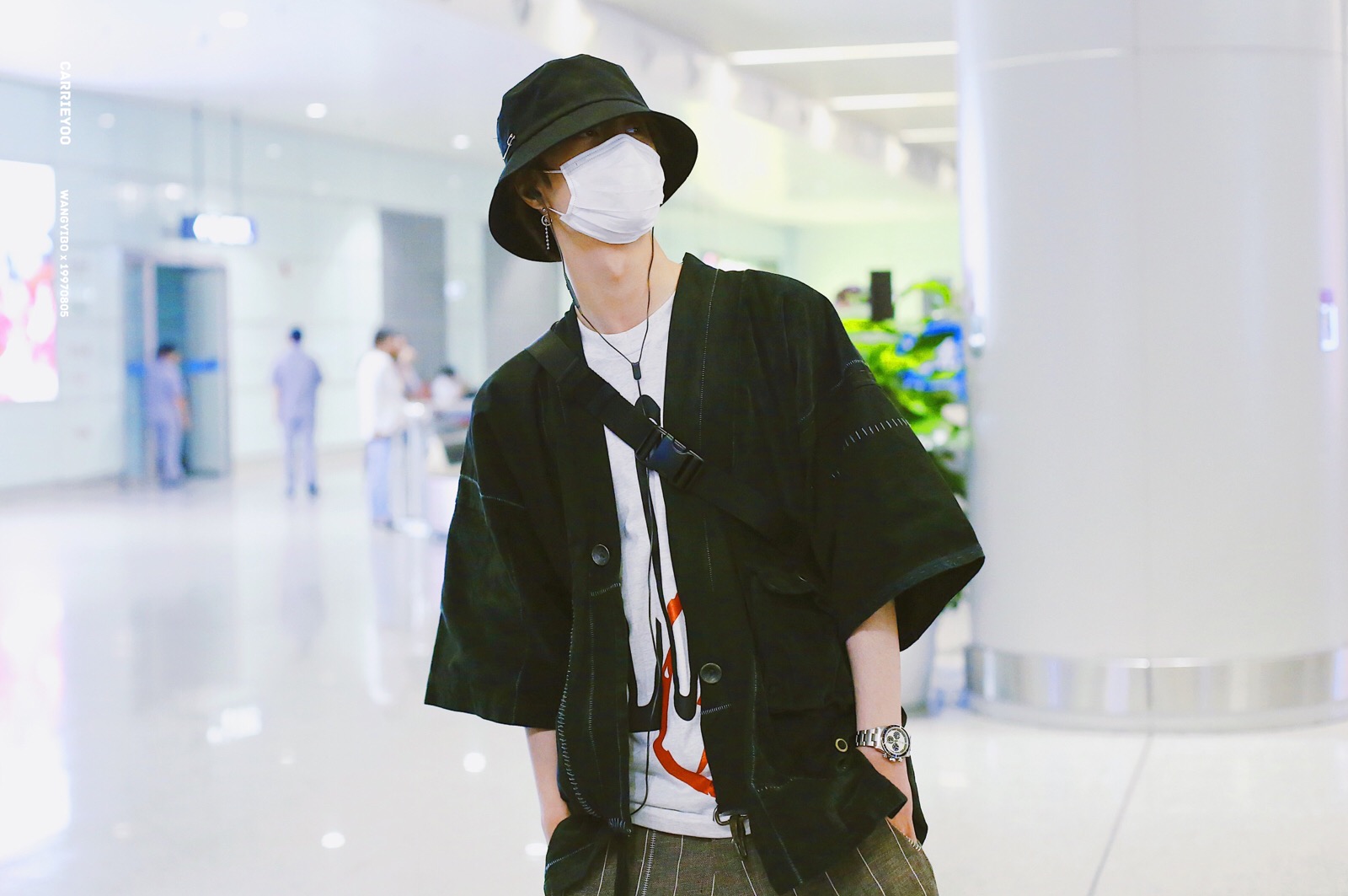 180619 杭州-长沙 #uniq王一博# cr:logo
