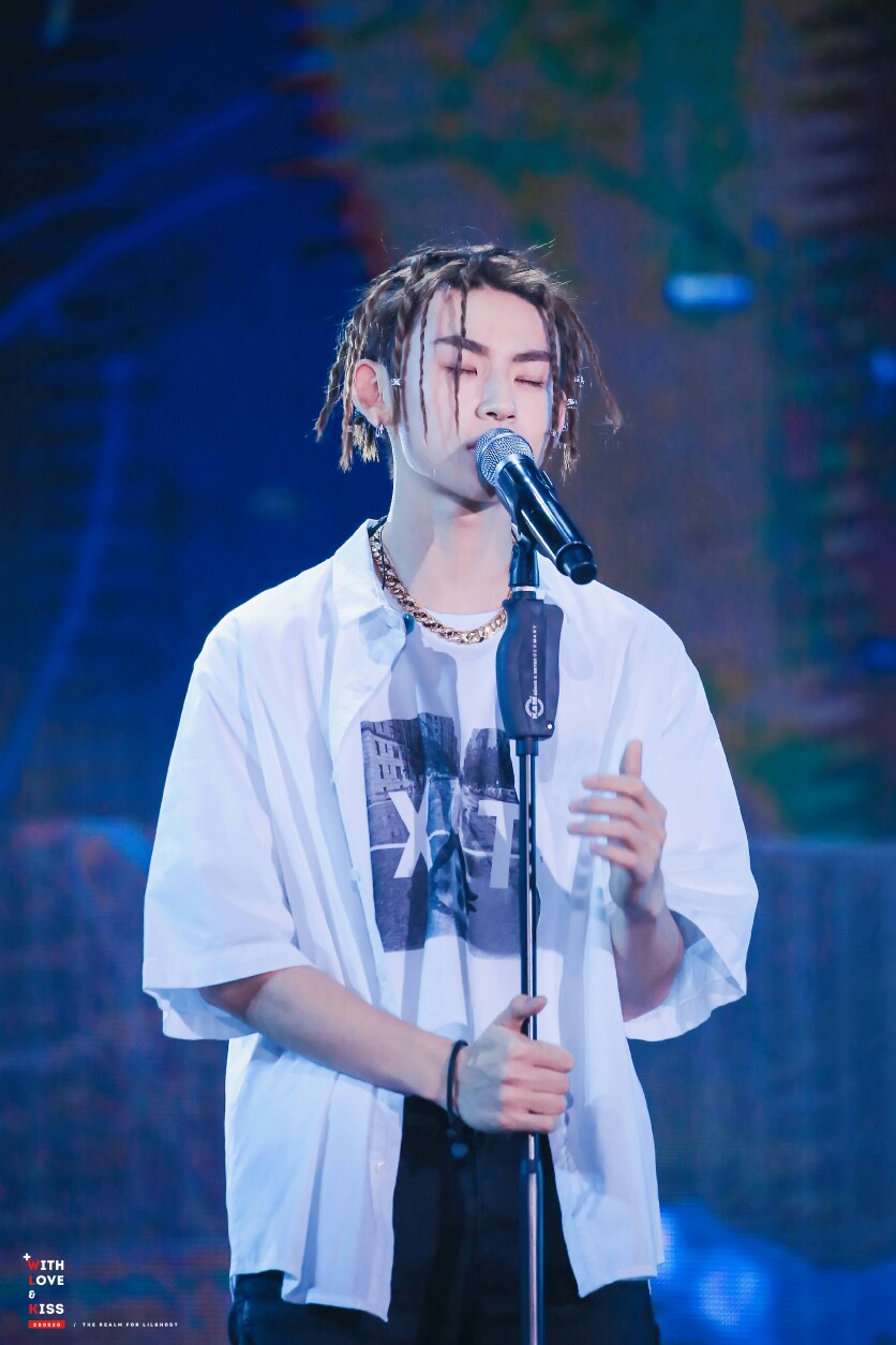 小鬼王琳凯