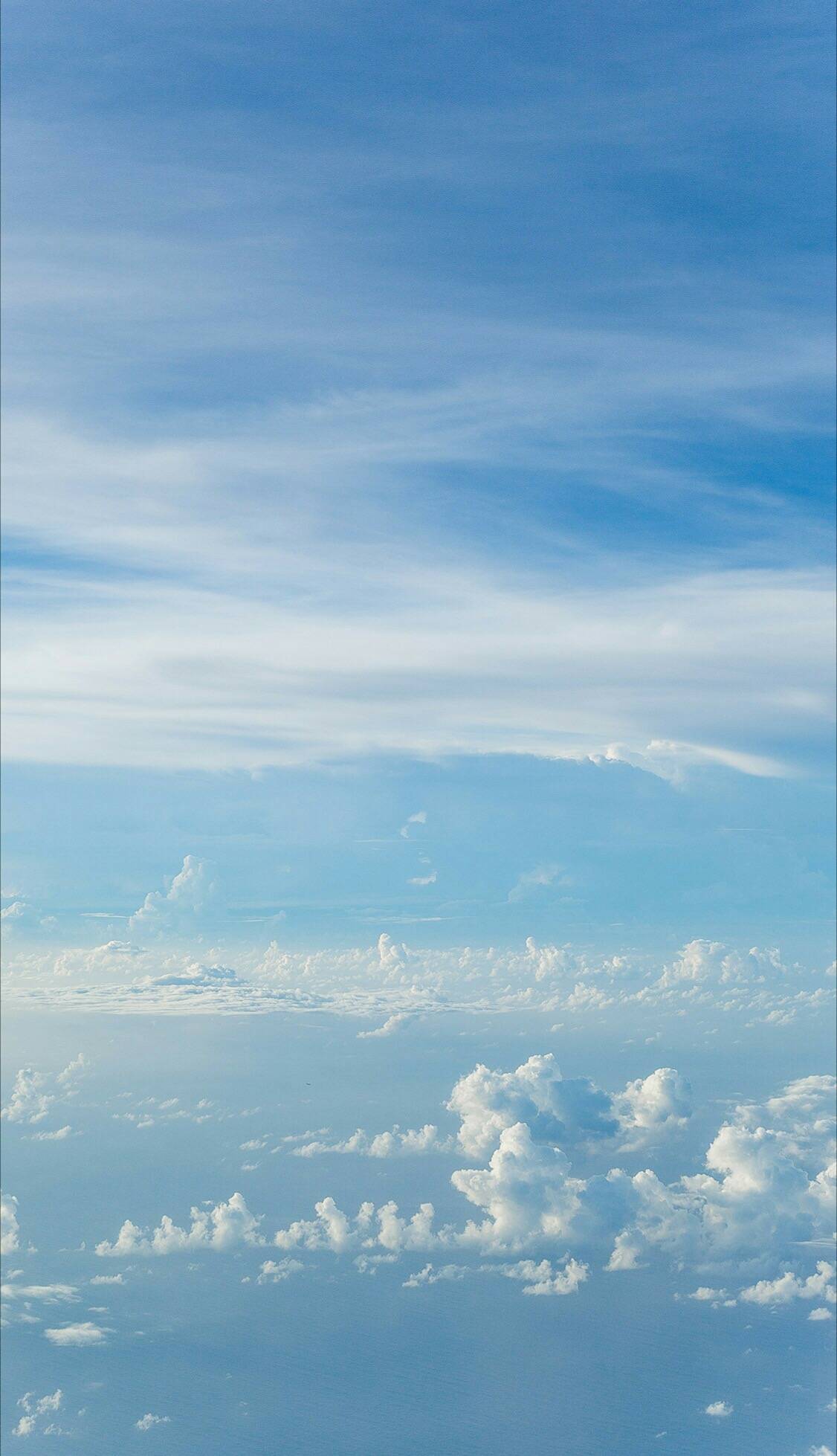 阳光正好 / 蔚蓝天空 壁纸