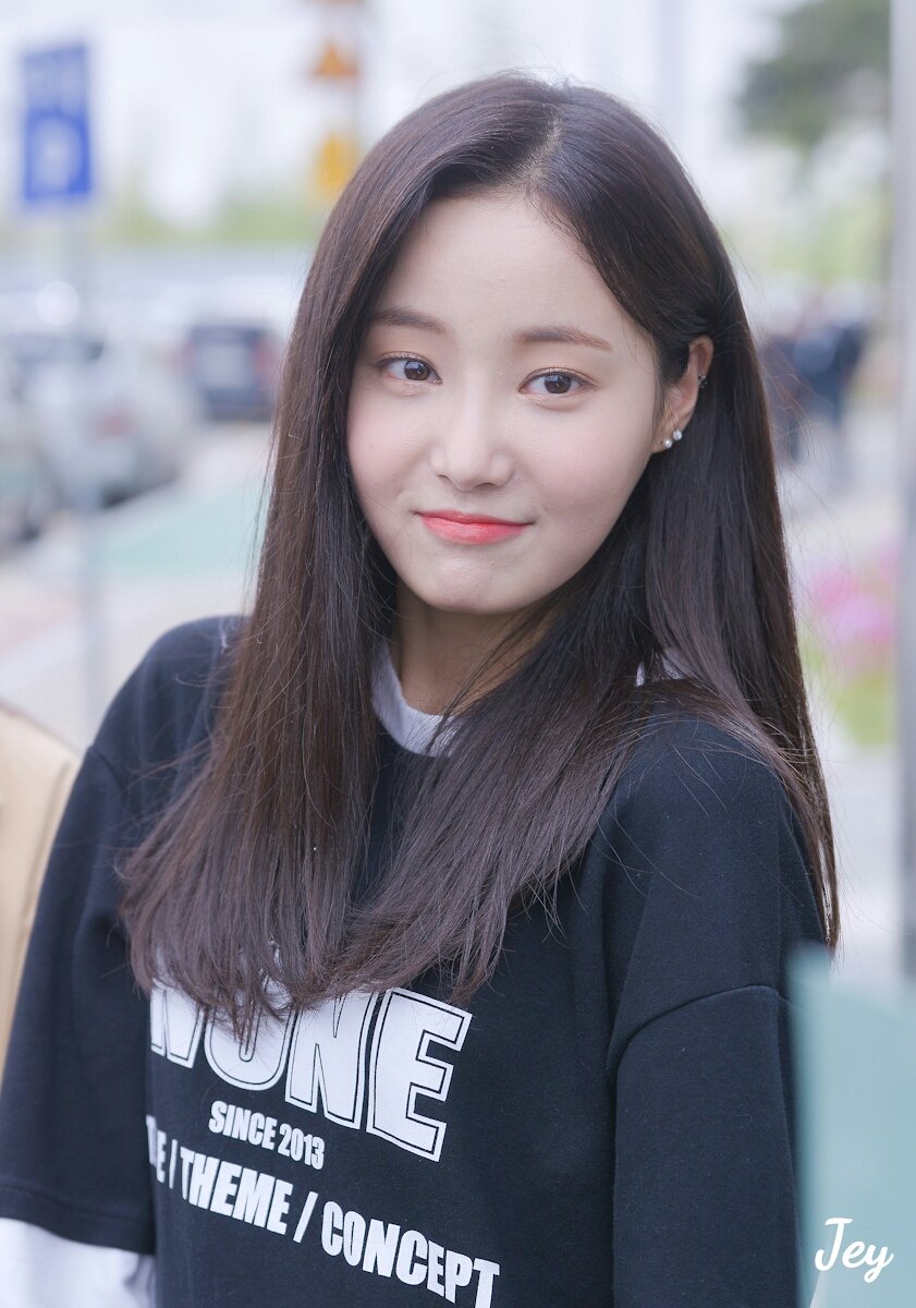 momoland 妍雨