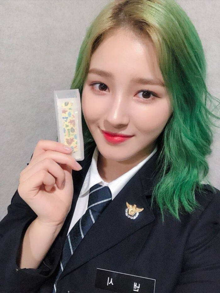 momoland*nancy