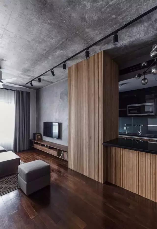 水泥墙,一种最原始纯粹的色彩,拥有柔软感,刚硬感,温暖感和冷漠感.