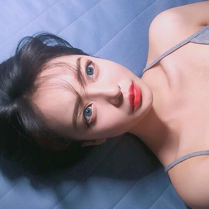 终是庄周梦了蝶,你是恩赐也是劫。