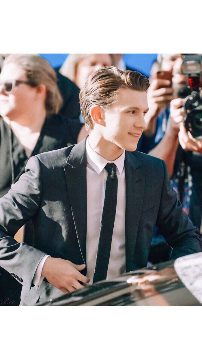 大屏幕壁纸 荷兰弟 tom holland