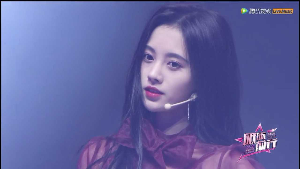 鞠婧祎 