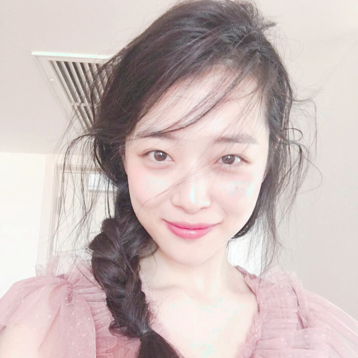 崔雪莉头像.