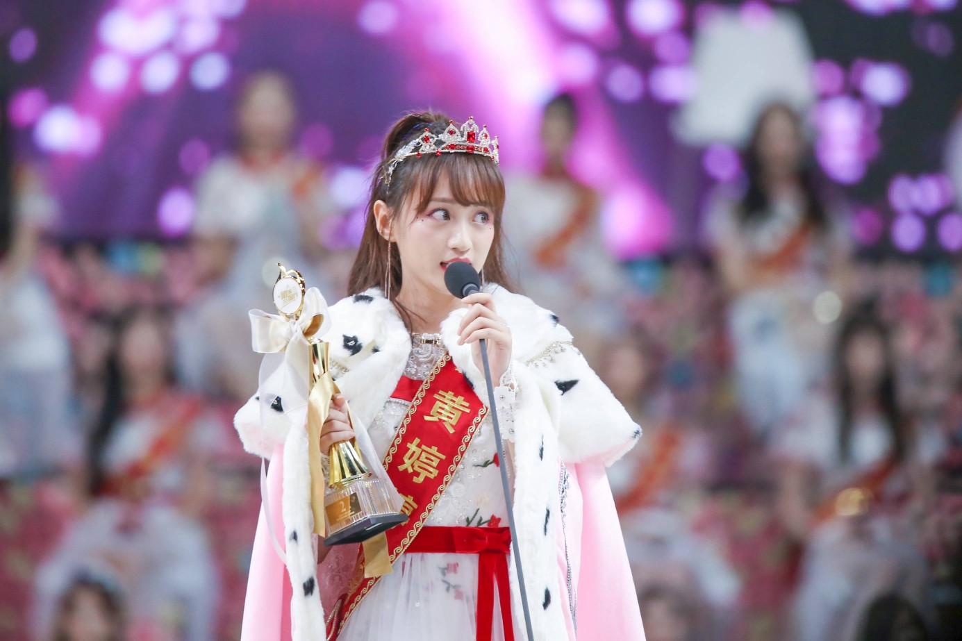 黄婷婷 snh48五选