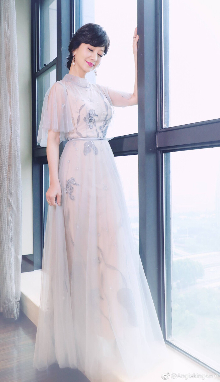 赵雅芝 