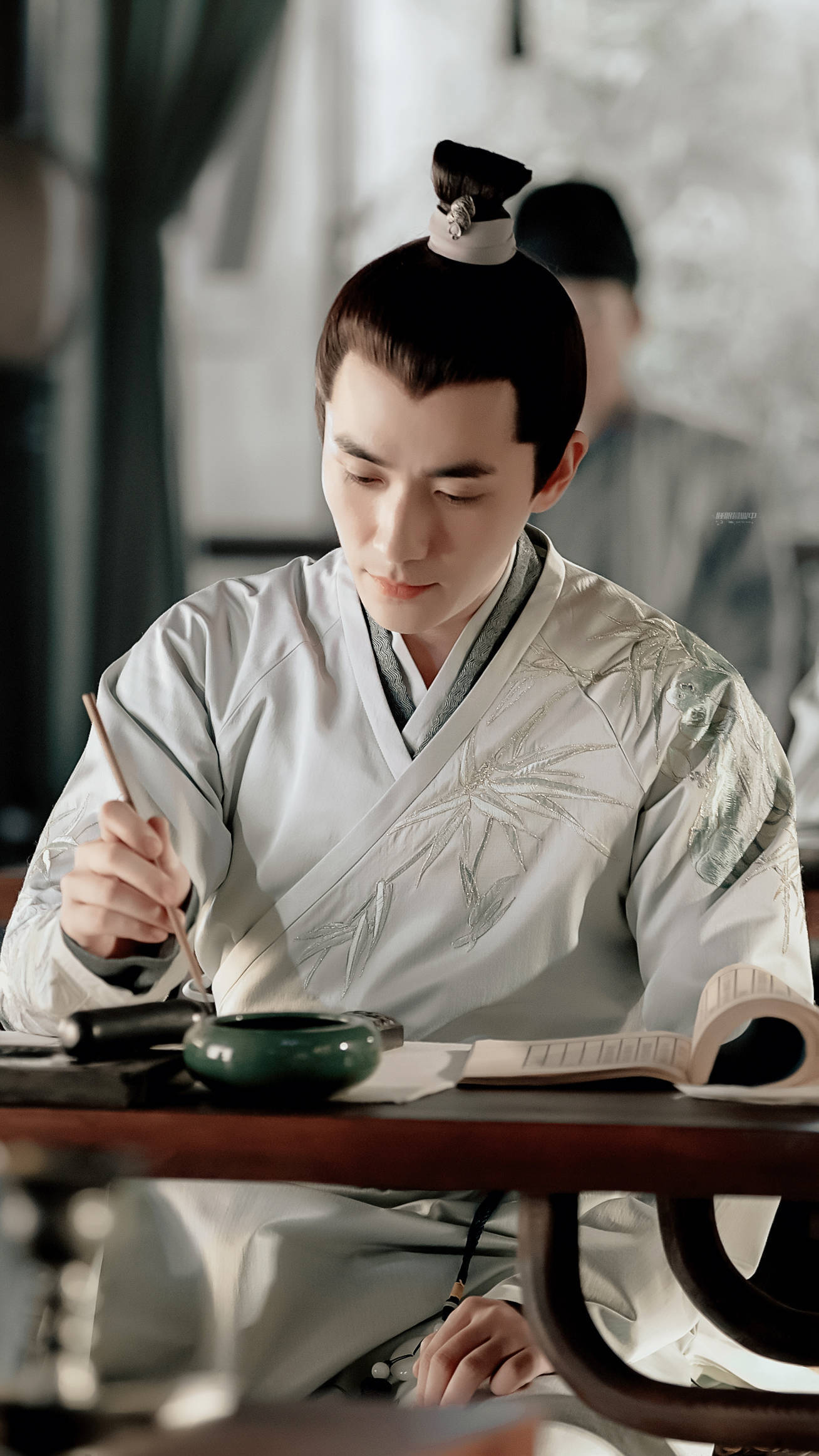 朱一龙 古装美男子 没人反驳吧