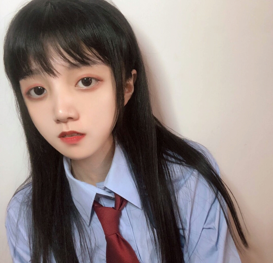 想知道这个漂亮小姐姐是谁