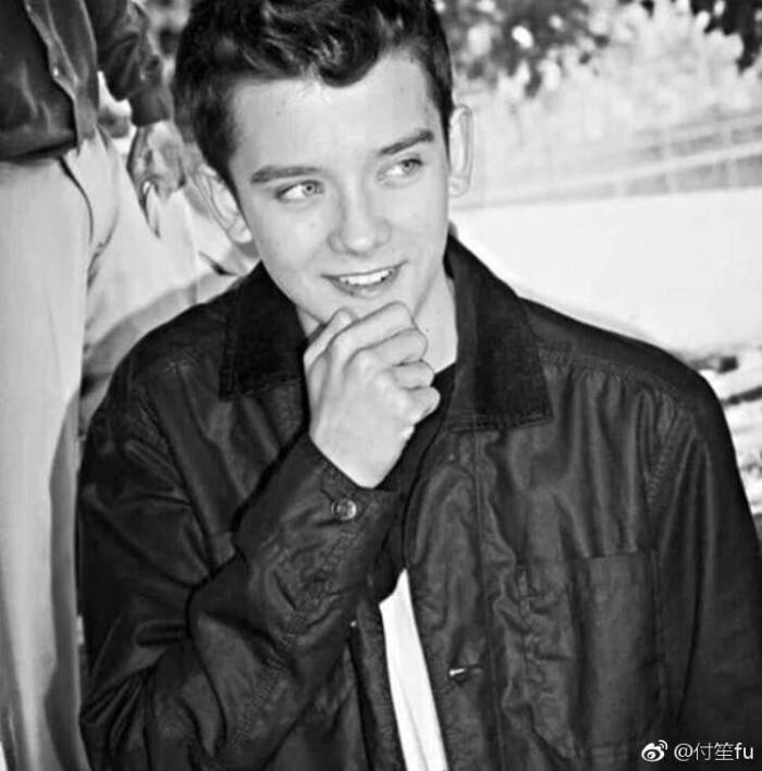 asa butterfield 阿沙.巴特菲尔德