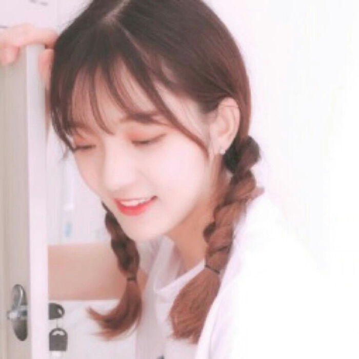 の 偷吃月亮的一然少女心头像 女生头像 朦胧头像