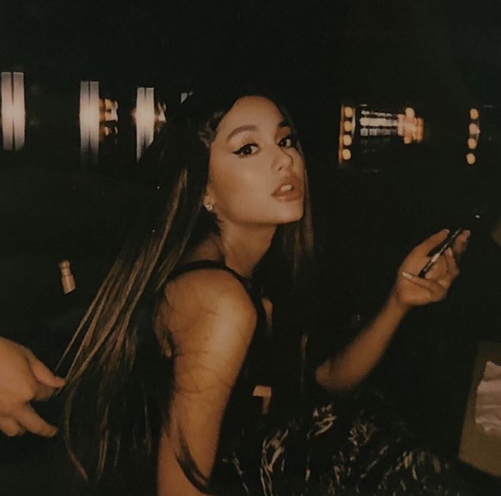 ariana grande ins