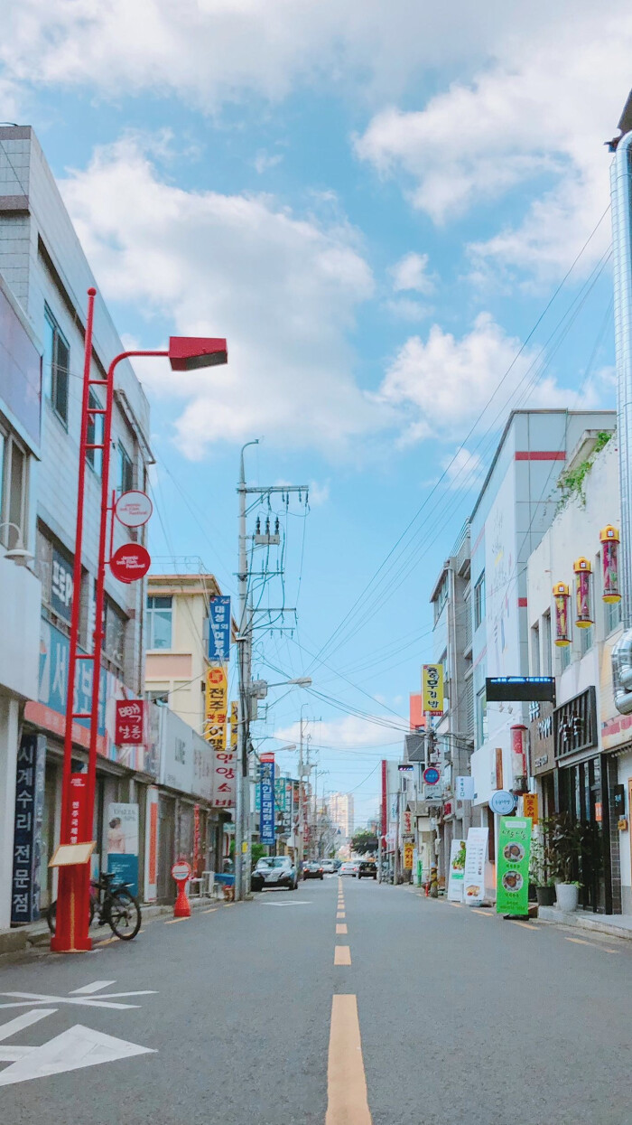 明亮色调的韩国街景