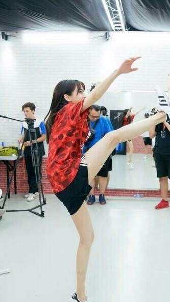 你是窗前白月光亦是心口朱砂痣. ——angelababy 杨颖