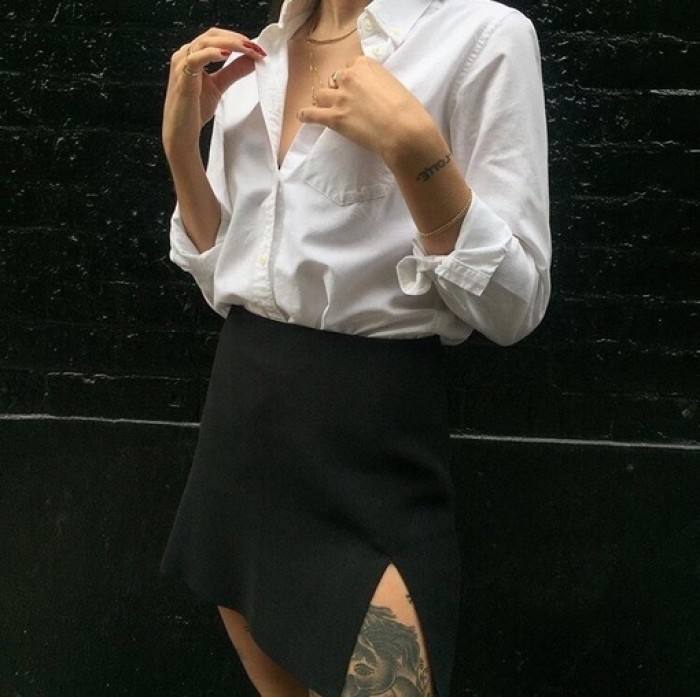 露锁骨头像女