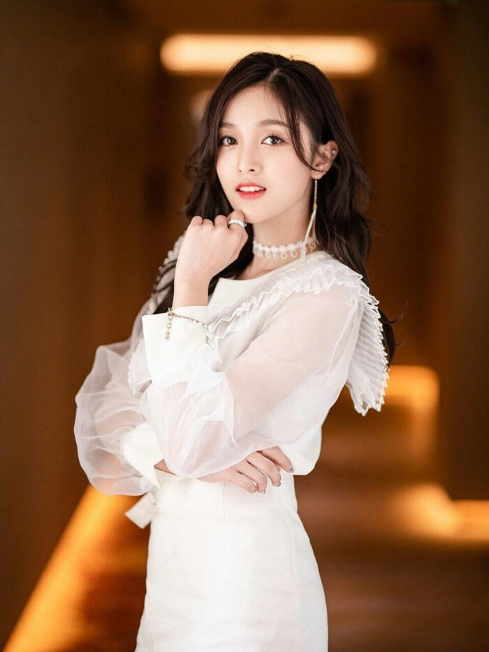 吴宣仪 