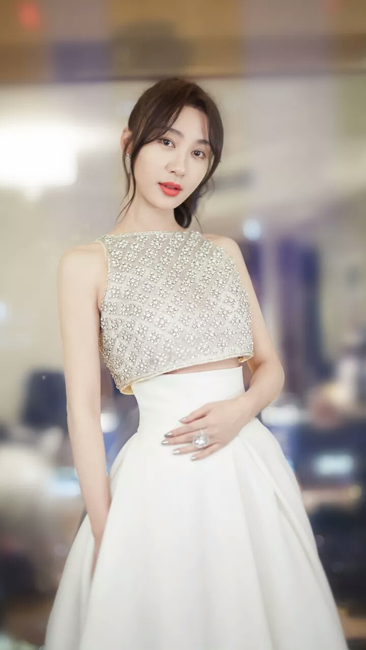李菲儿
