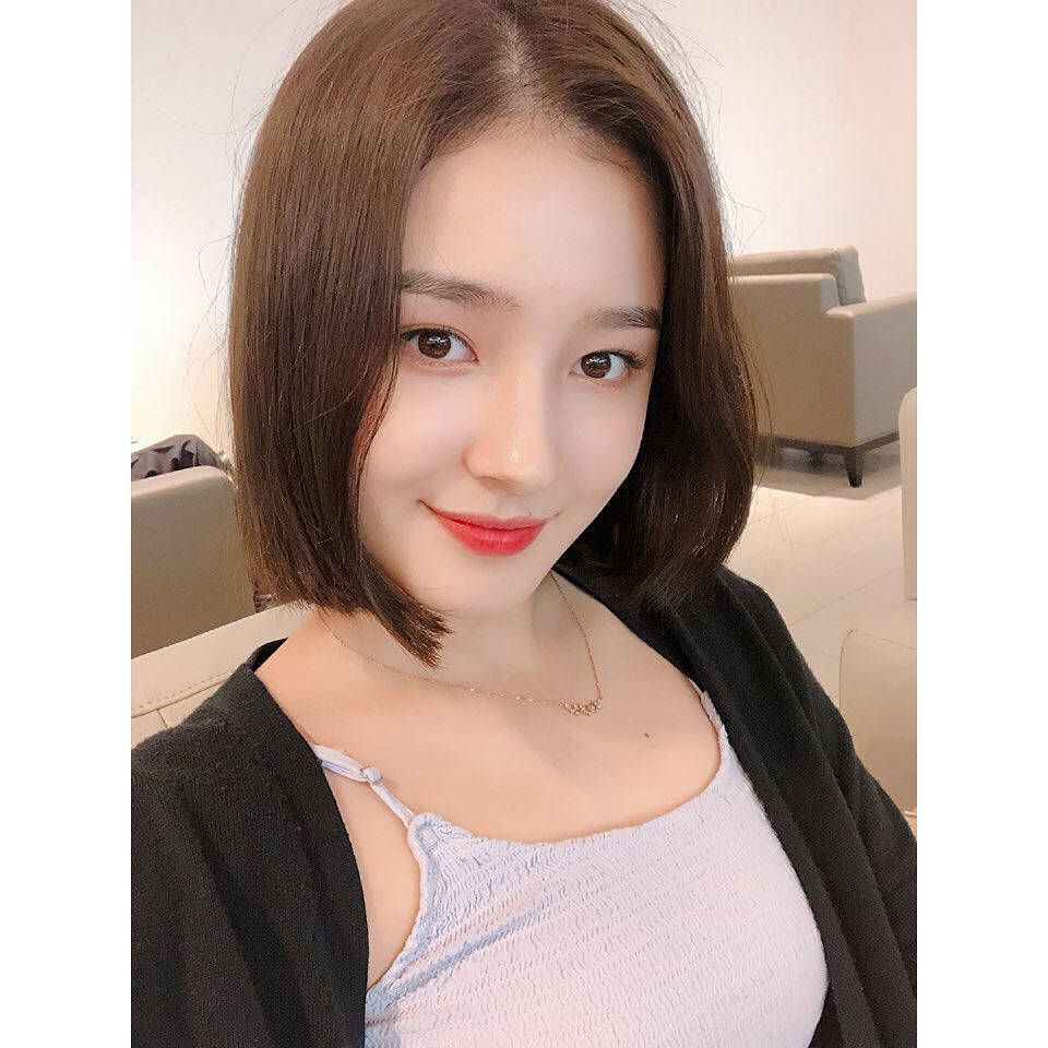 momoland 李承利nancy