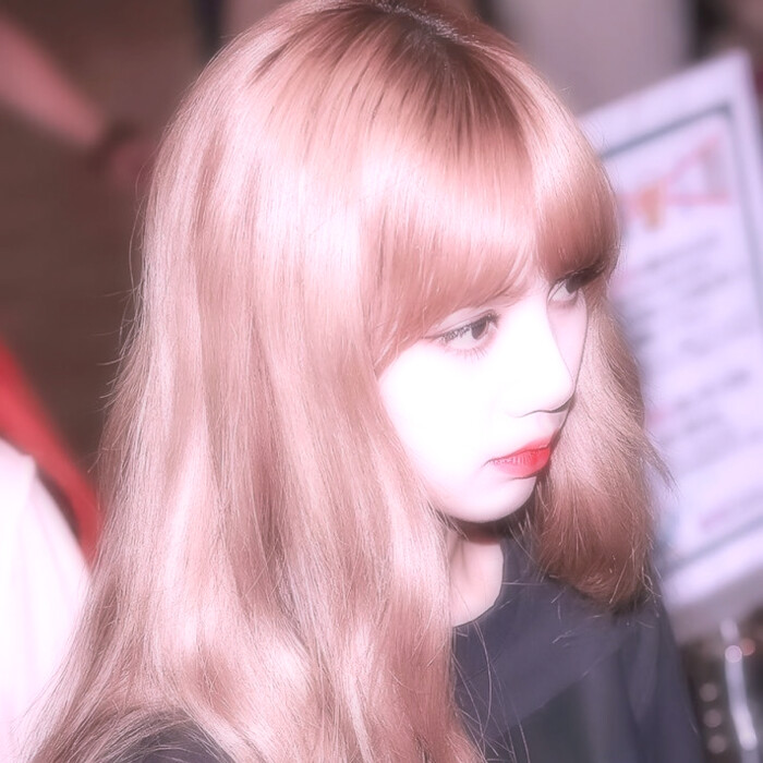 lisa头像/ by何屿
