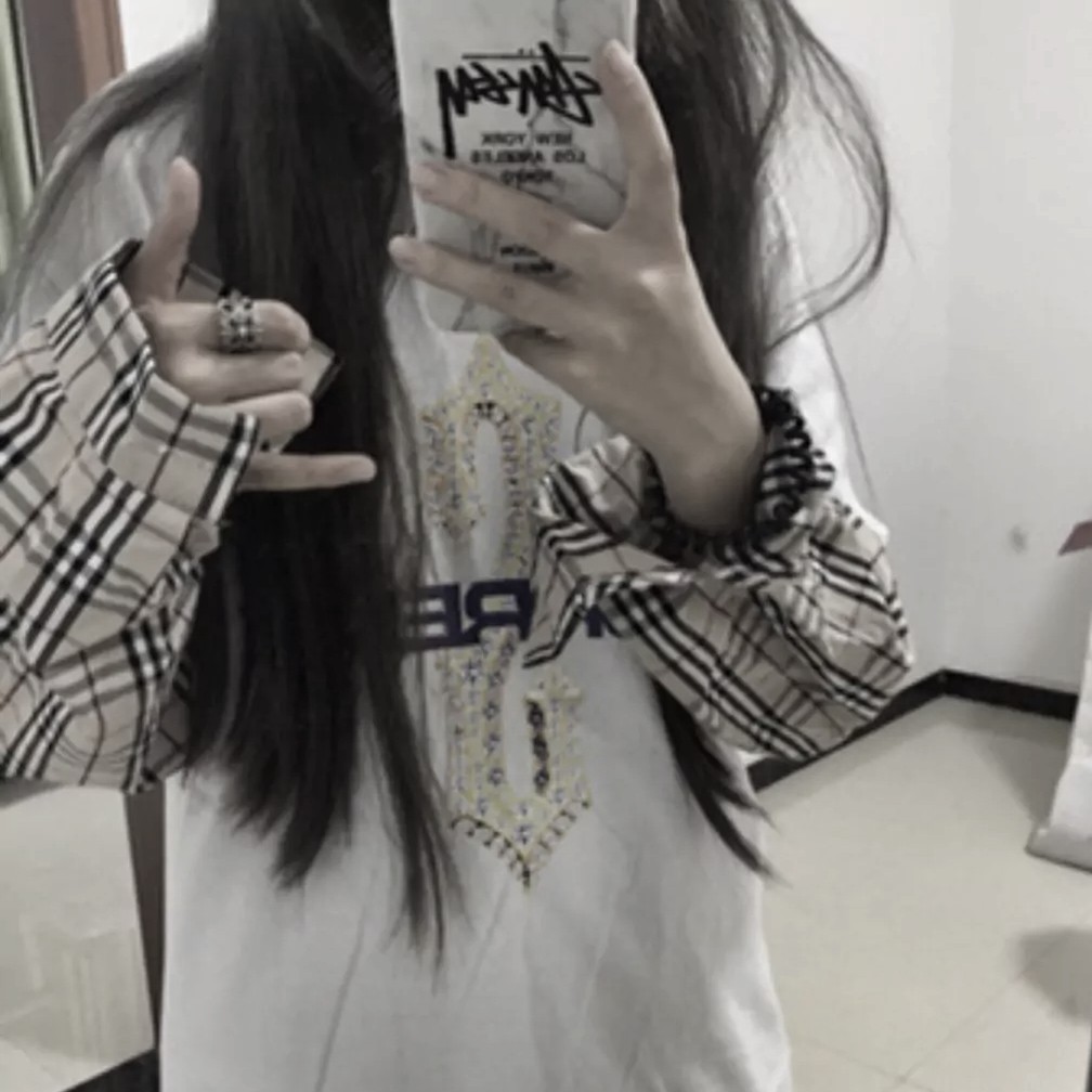 小姐姐网恋吗