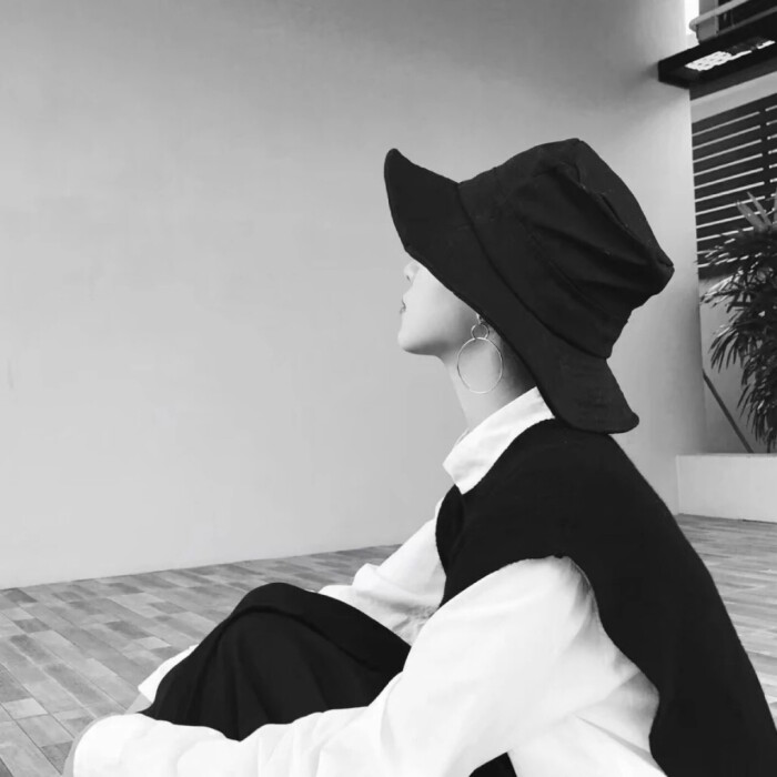 2018年9月6日 9:12   关注  姐妹头像 部位女头 叔御 动漫女头 评论