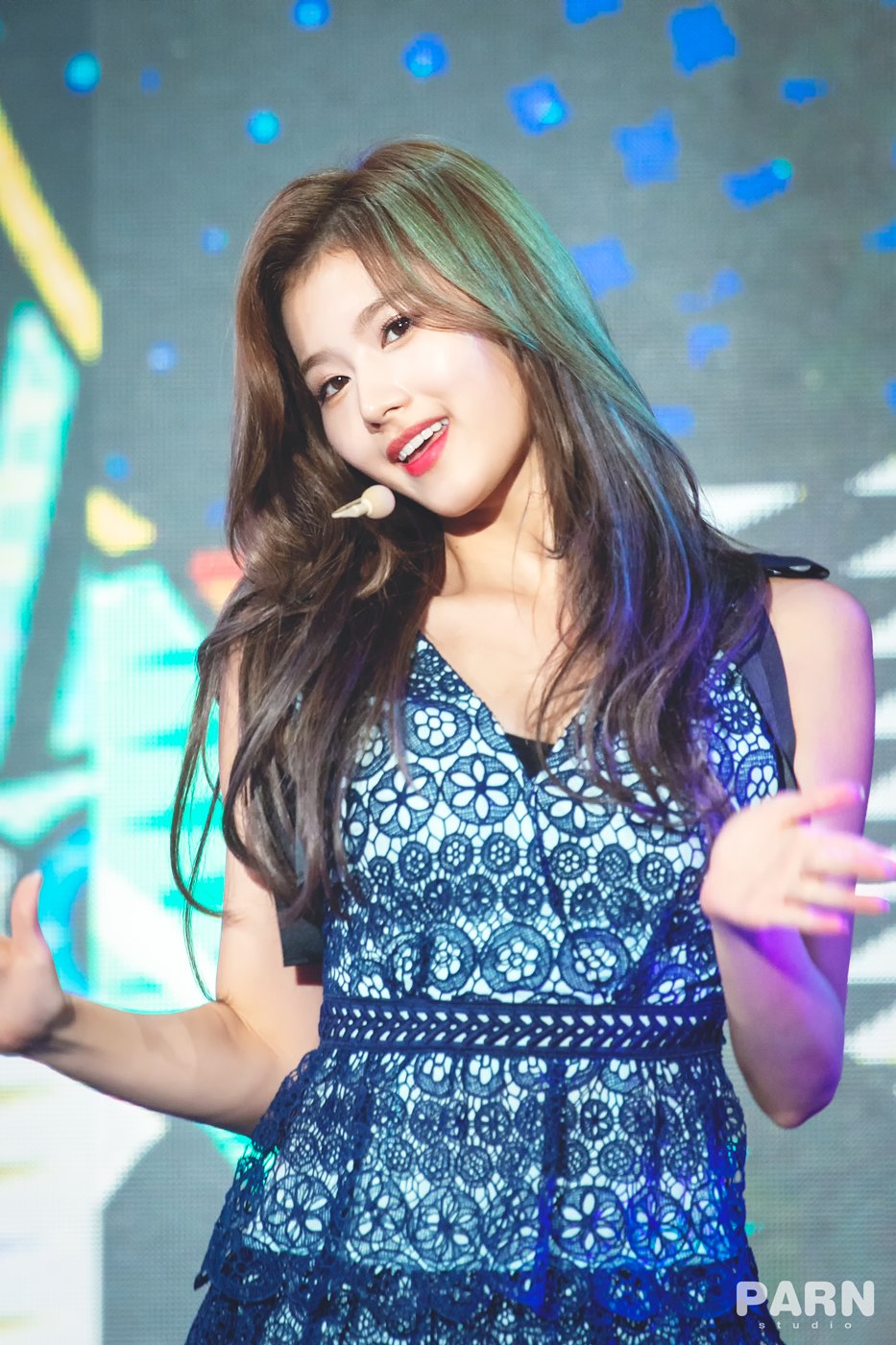 twice凑崎纱夏sana