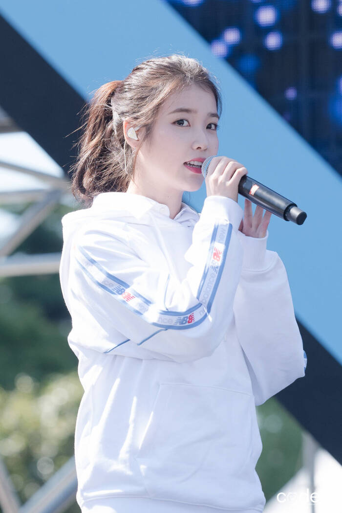 【李知恩iu】180909 iu new balance run on 10 1k公演高清饭拍