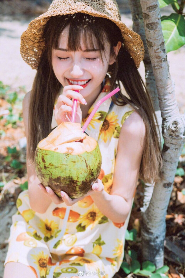 夏天 壁纸 甜美 女生 头像 背景 小宅