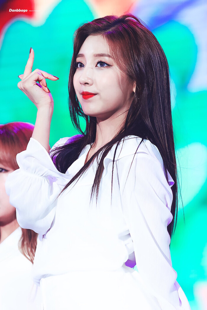 lovelyz 郑睿仁