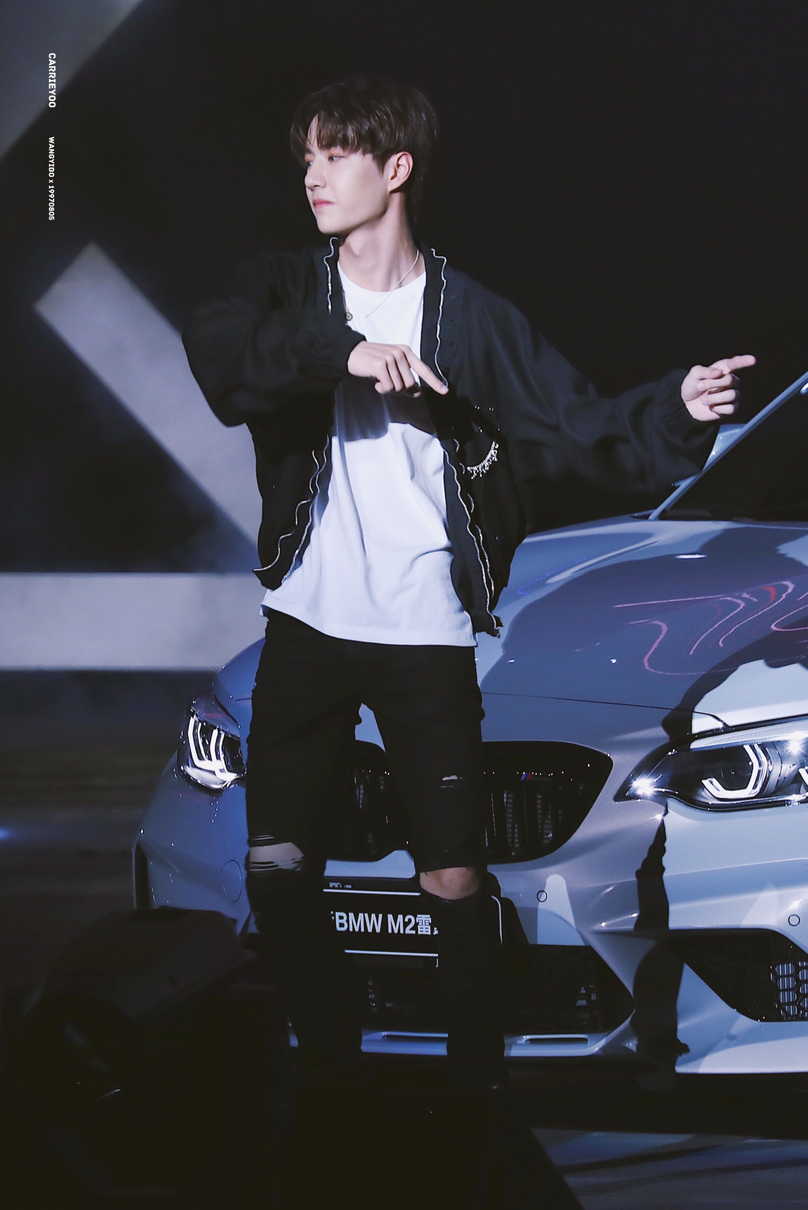 180915 2018 bmw m嘉年华@uniq-王一博 cr:logo