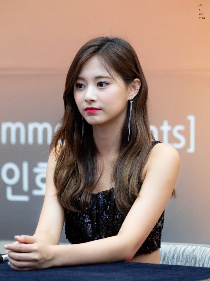 周子瑜 tzuyu