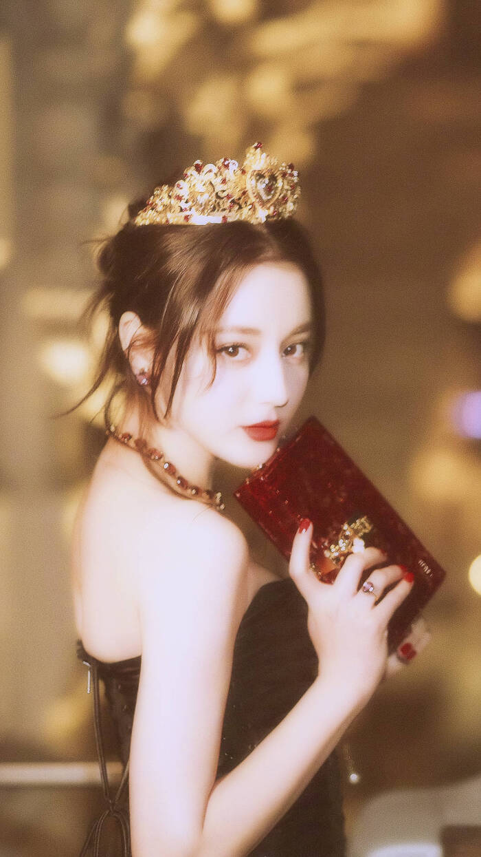 最美女神迪丽热巴