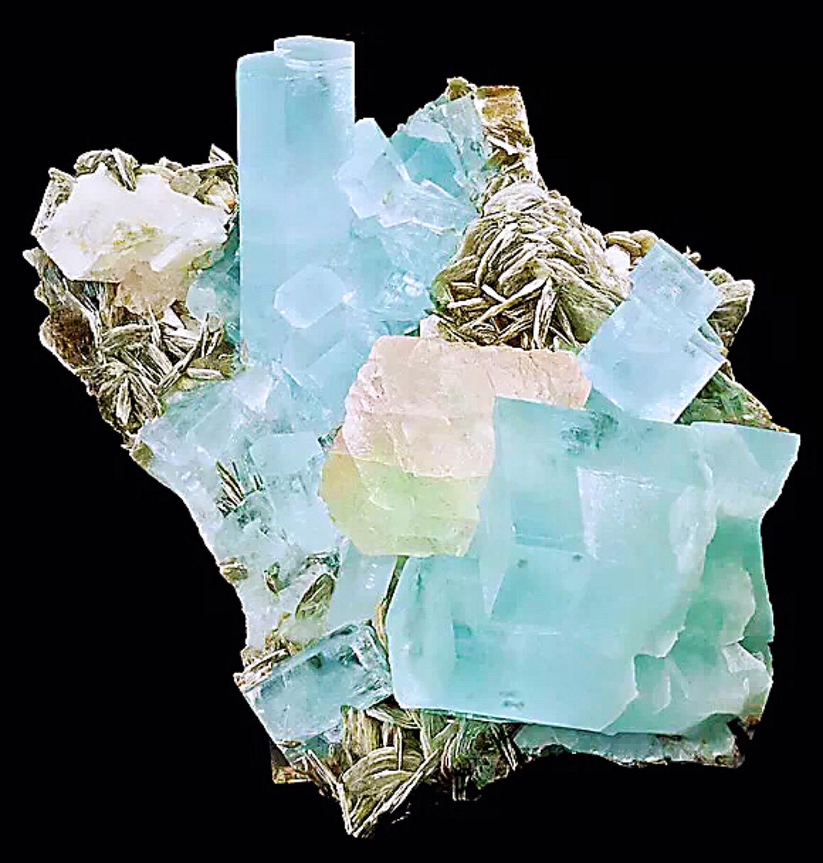 巴基斯坦 nagar 产的海蓝宝石