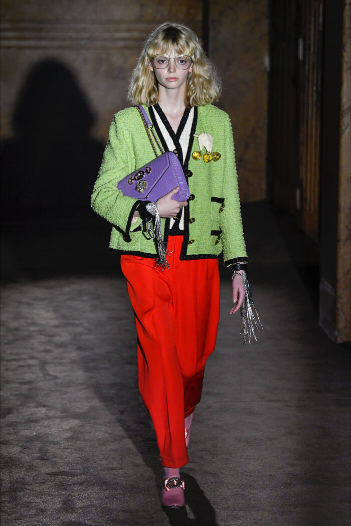古驰(gucci 2019巴黎时装周春夏高级成衣发布秀