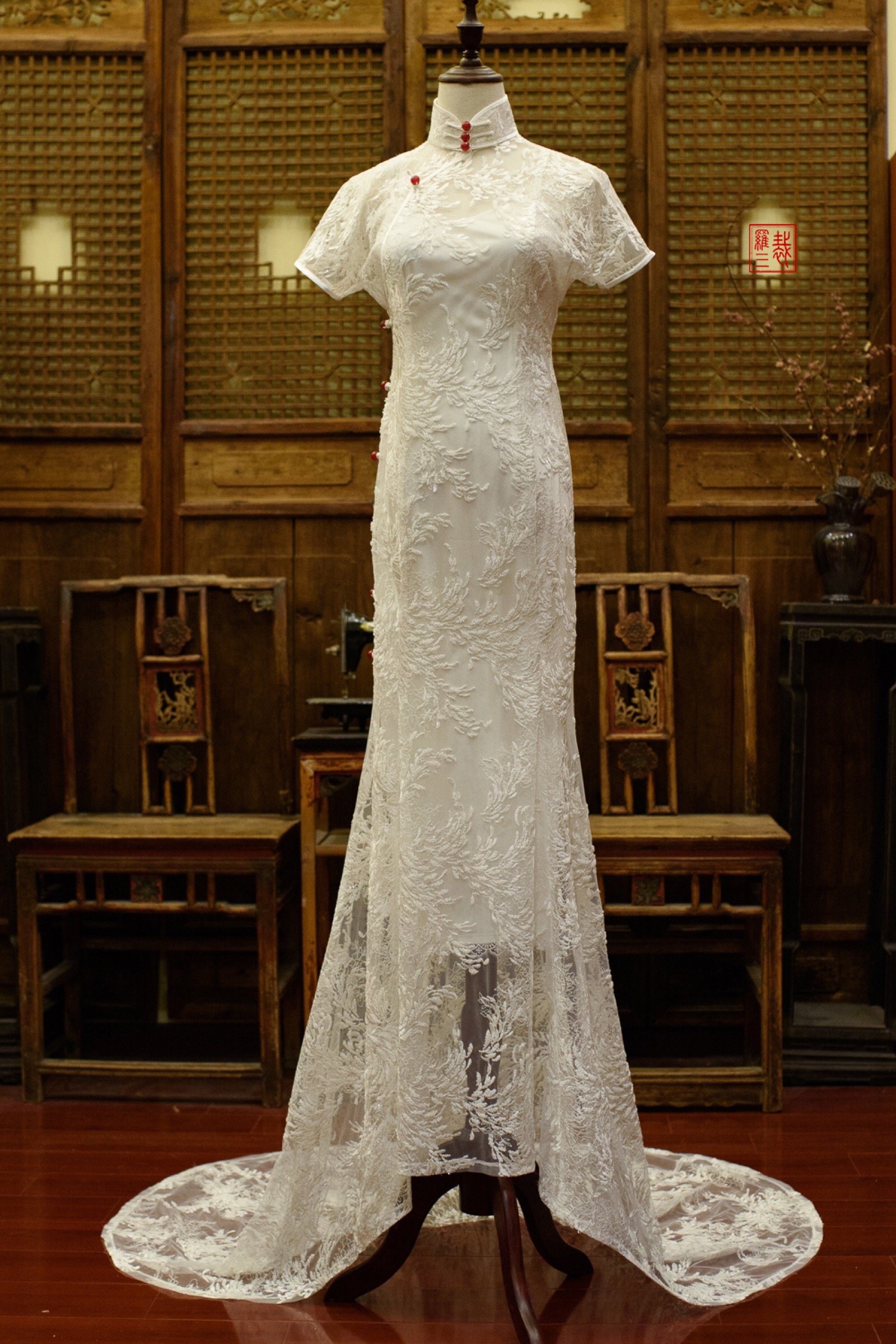 婚纱旗袍