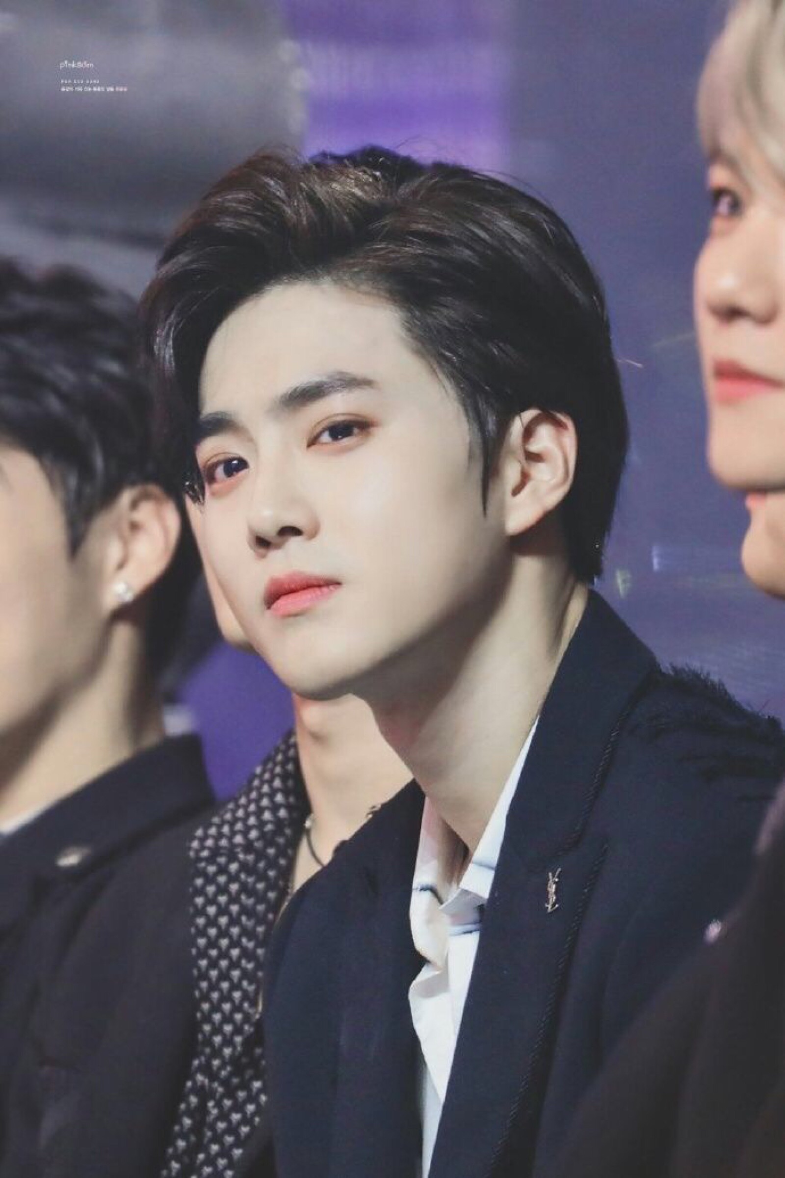 exo 金俊勉 suho